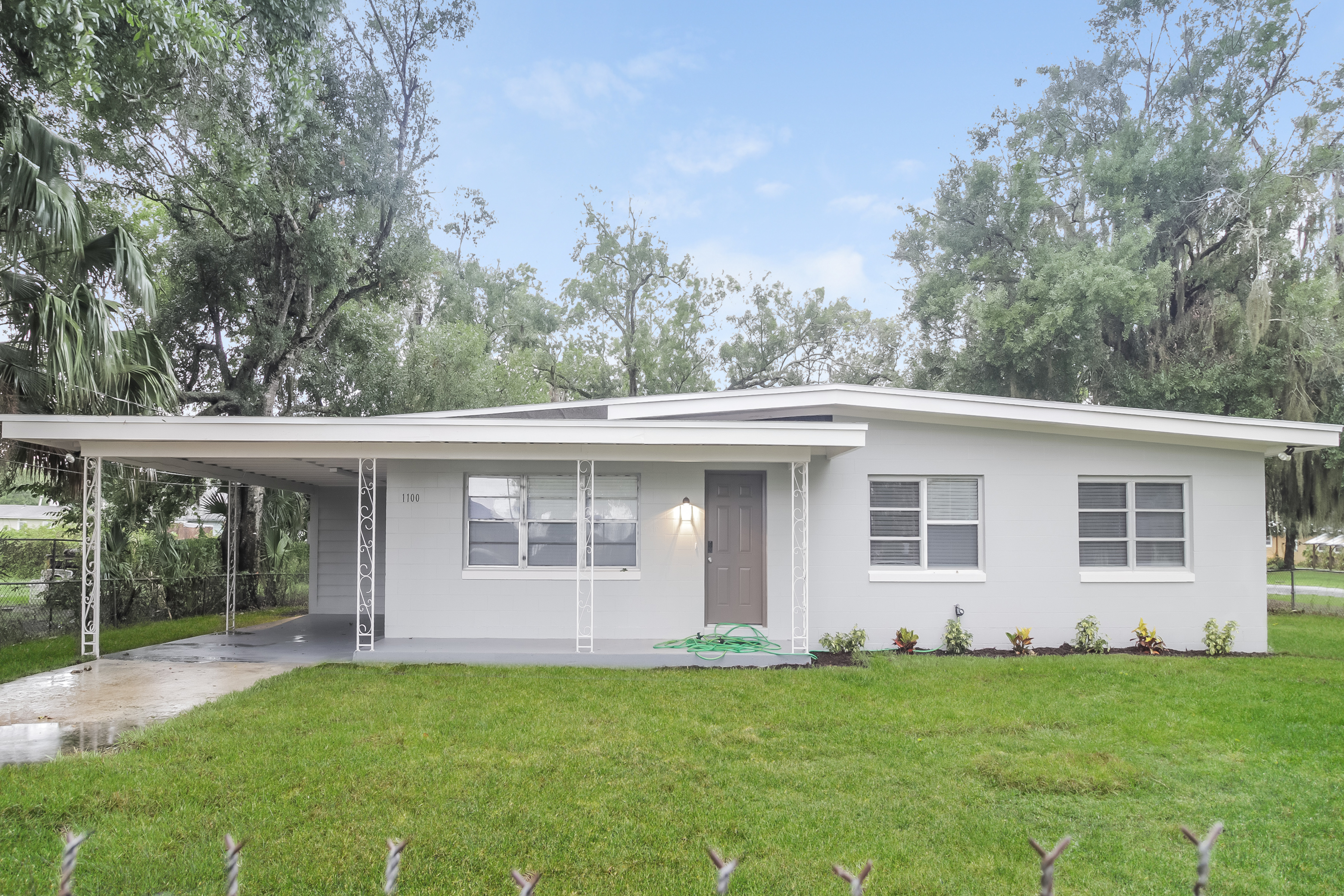 1100 S Bay Ave Sanford, FL 32771
